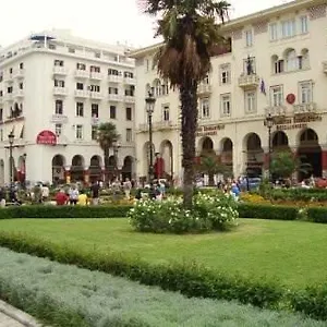 https://aristotelous-square-luxury-apartment.hotels-of-thessaloniki.com